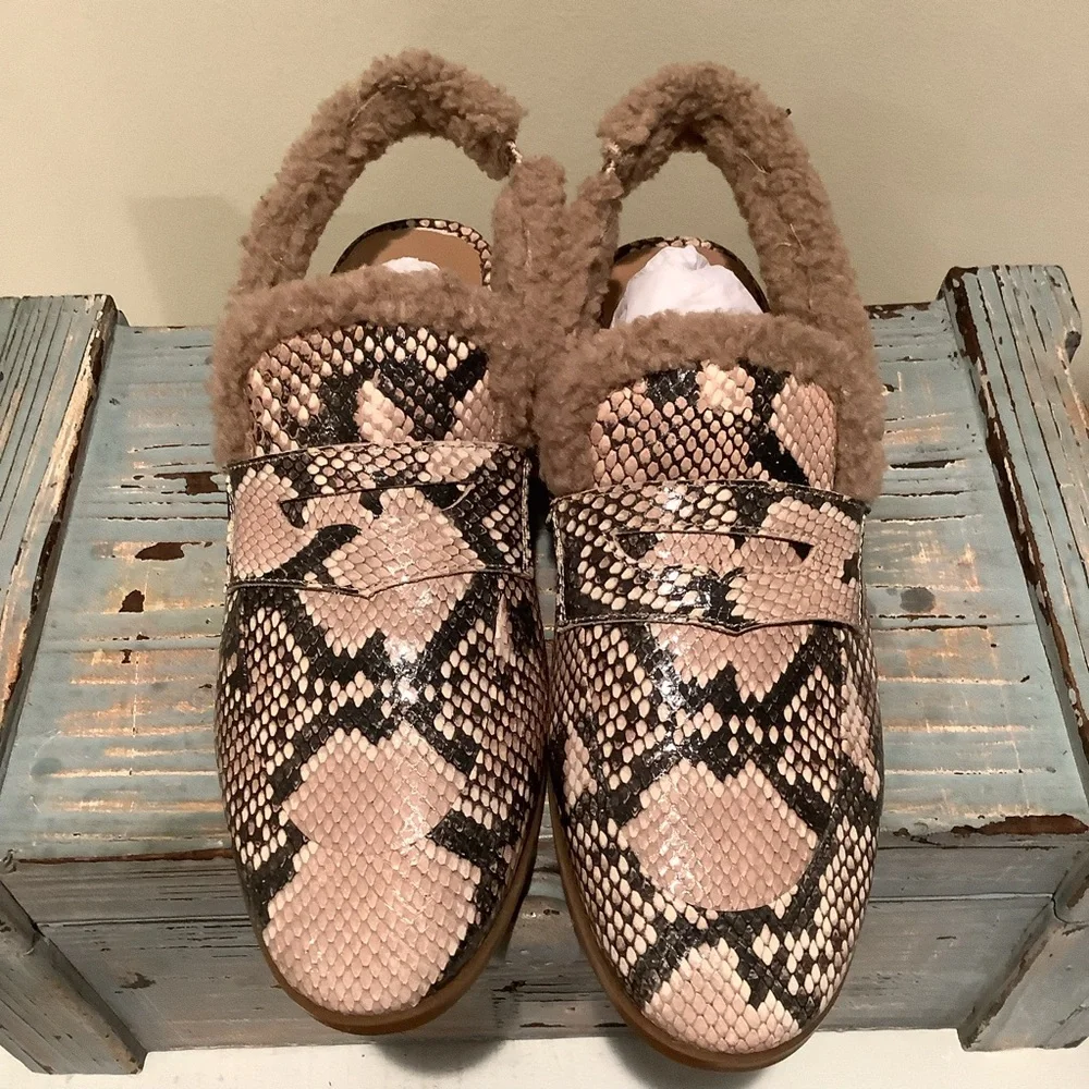 New Aerosoles GABRIELLE Fur Lined Snakeskin Print Slip On Size 7.5